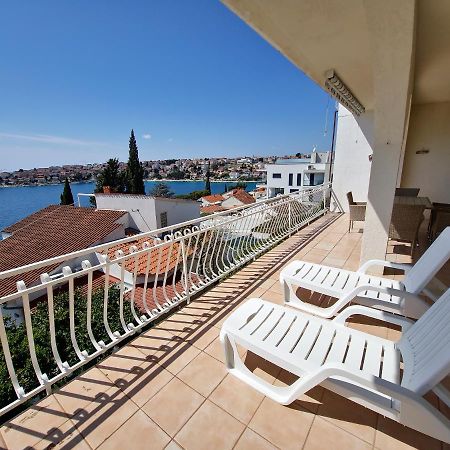 Apartments Cacija Trogir Buitenkant foto