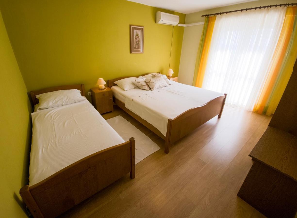 Apartments Cacija Trogir Buitenkant foto