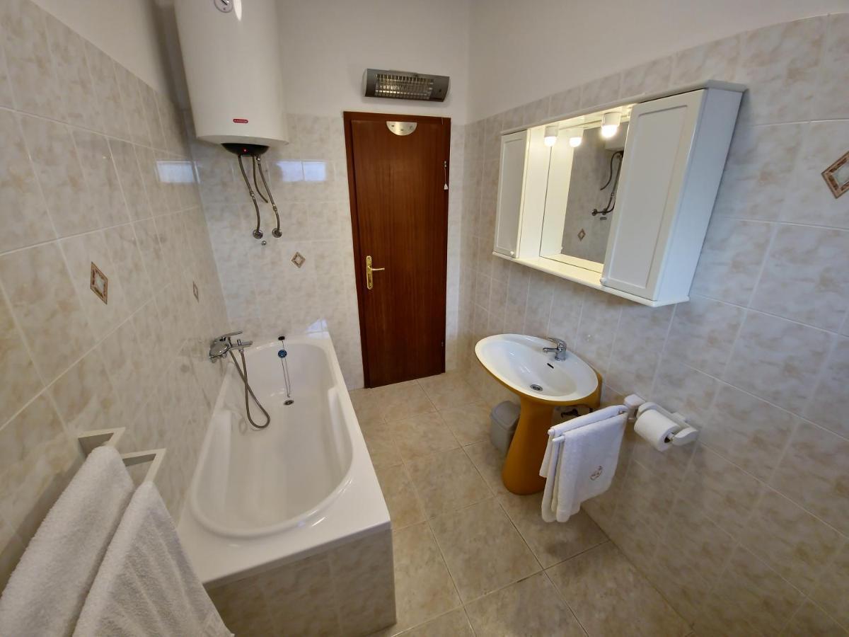 Apartments Cacija Trogir Buitenkant foto
